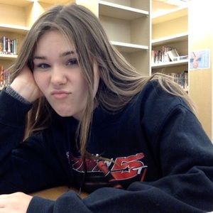 Meet your Posher, Hailey